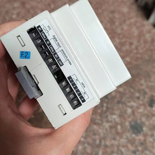 议价CAREL阀驱动器EVD0000200EVD0000201EVD0000202