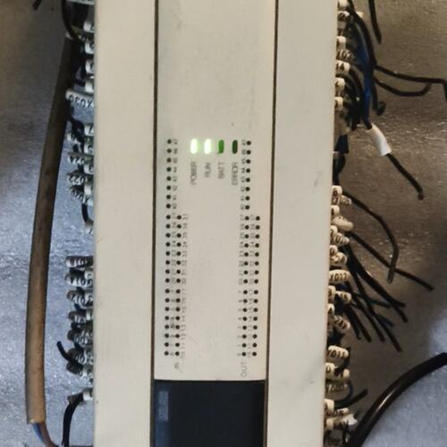 议价PLCFX3U-80MT/ES-AFX3U-64MT/ES-AFX3U-128MT/ES-A