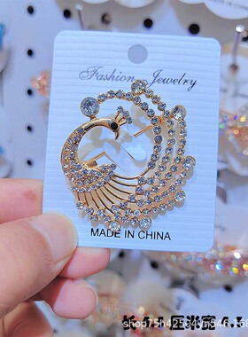 胸针小众时尚防走光女士合金胸花配饰气质百搭衣领饰品批发轻奢风