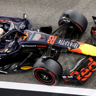 预1:18/43迷你切 红牛RB21角田裕毅2025巴林大奖赛汽车模型收藏