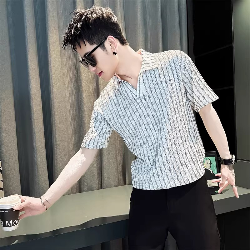 高端V字翻领短袖T恤男士2026年新款夏季潮流竖条纹POLO衫上衣男款