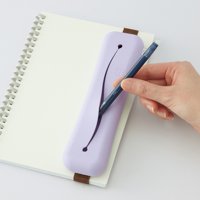 日本纯色硅胶笔筒文具袋