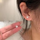 2025秋冬新款 满钻雪花耳夹女小众设计高级感气质耳环精致磁吸耳饰