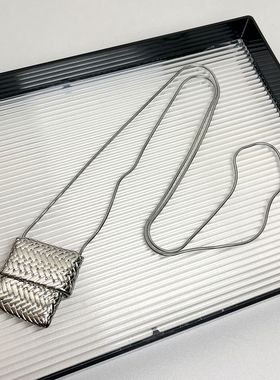 中古百搭配饰编织银色长款耳机包