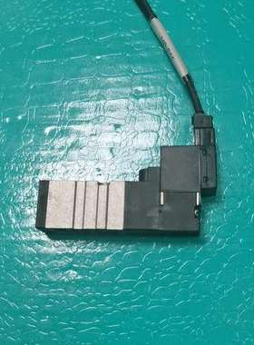 SMC电磁阀VJ3133   24V实物拍摄。需问价