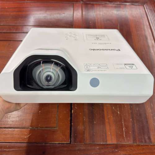 PT-X3282STC液晶，功能完好，实物拍摄，有需问价