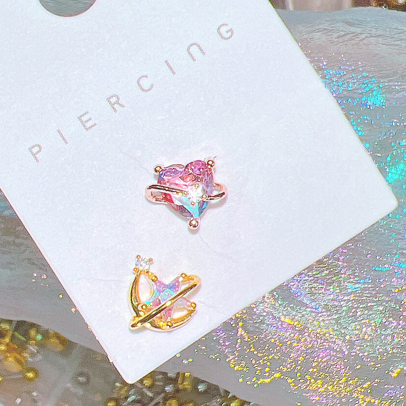 Y2K渐变透粉爱心耳钉韩国月亮星球渐变钻桃心耳骨钉小众梦幻极光