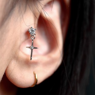 0.8mm耳骨钉女单只小十字架吊坠耳钉冷淡风韩国螺丝拧扣欧美潮人