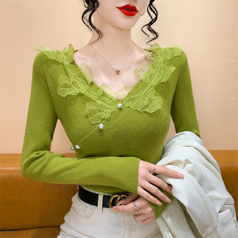 实拍 2025蕾丝V领气质针织衫拼接秋冬新款显瘦钉珠打底衫毛衣