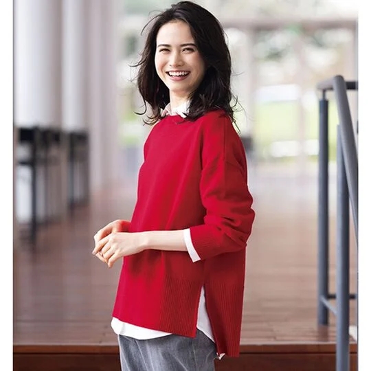 2023年秋款日本代购女装宽褶前短后长开衩套头简约针织衫 有大码