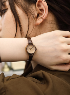 聚利时手表女款轻奢小众高级感学生2025新款气质小表盘防水石英表