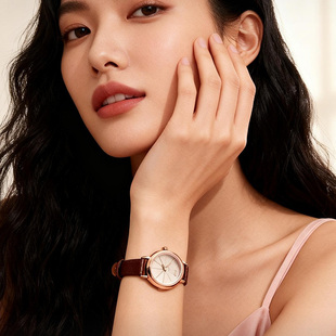 聚利时手表女款 高颜值轻奢防水小圆表高级感复古送女友礼物石英表