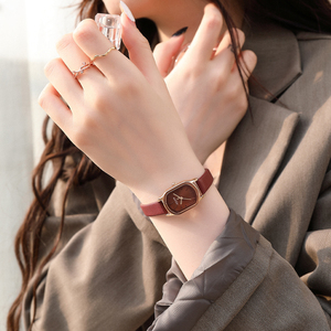 聚利时手表女2023新款小方表女士手表小巧小众轻奢学生防水石英表