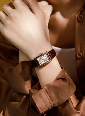 聚利时手表女款轻奢小众高级感正品复古小方表方形石英表2025新款