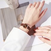 聚利时手表女2026新款 复古小表盘女款 小众轻奢女生气质石英小方表