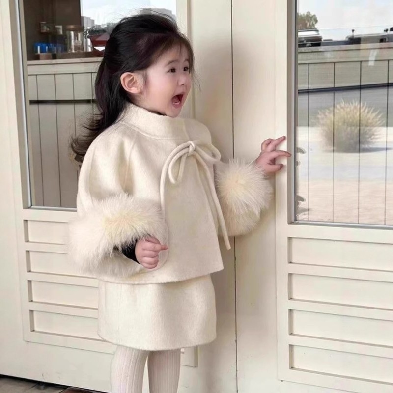 法国Uamtor2026秋冬新款女童毛呢小香风套装儿童加厚呢子裙两件套