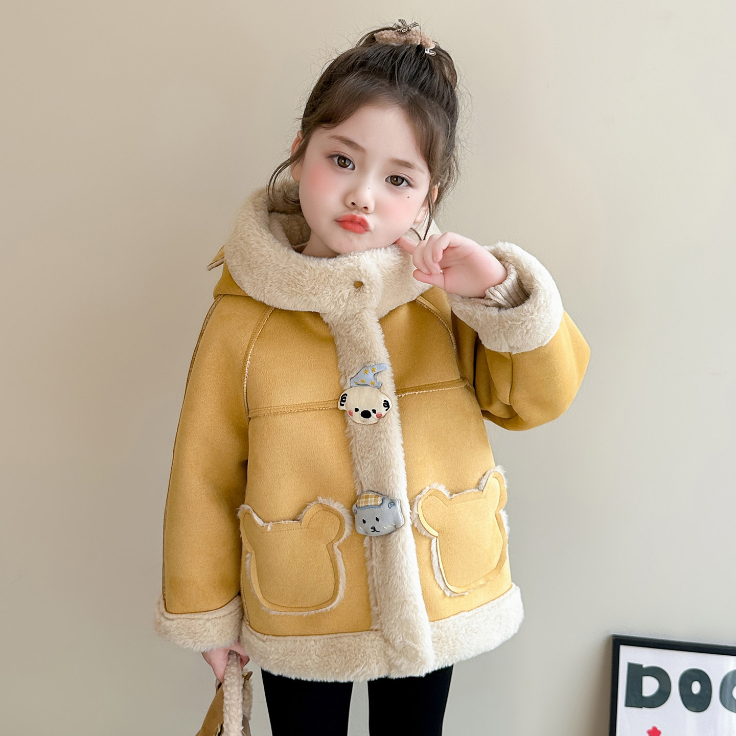 法国Uamtor女童皮毛一体加厚外套