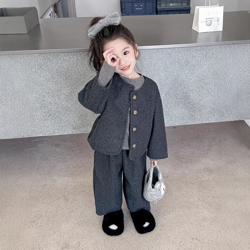 法国Uamtor女童毛呢外套时髦套装