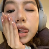 纯手工穿戴甲海莉同款 纯欲ins 气质轻奢裸色月光珍珠粉美甲短款