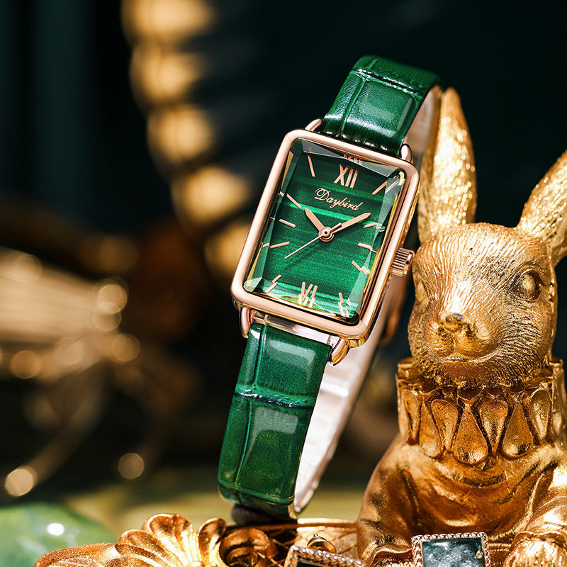 2020新款手表女士小绿表方盘孔雀石设计复古轻奢防水名牌小众女表