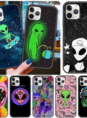 适用iPhone15promax卡通14plus可爱恶搞外星人爱地球涂鸦苹果13手机壳12全包软套11phonecase