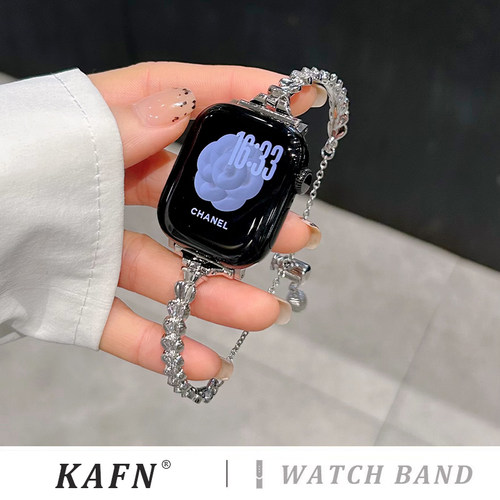 适用苹果手表带ApplewatchS10专用简约金属爱心碎钻手镯iwatch9/8/7/6/5/SE小众质感夏季女士高级链爆款设计