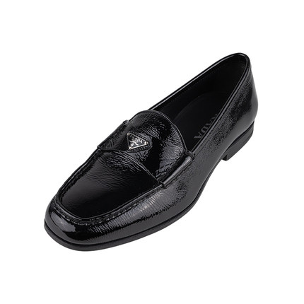 PRADA普拉达男士经典三角标休闲套脚皮鞋男2026年新品