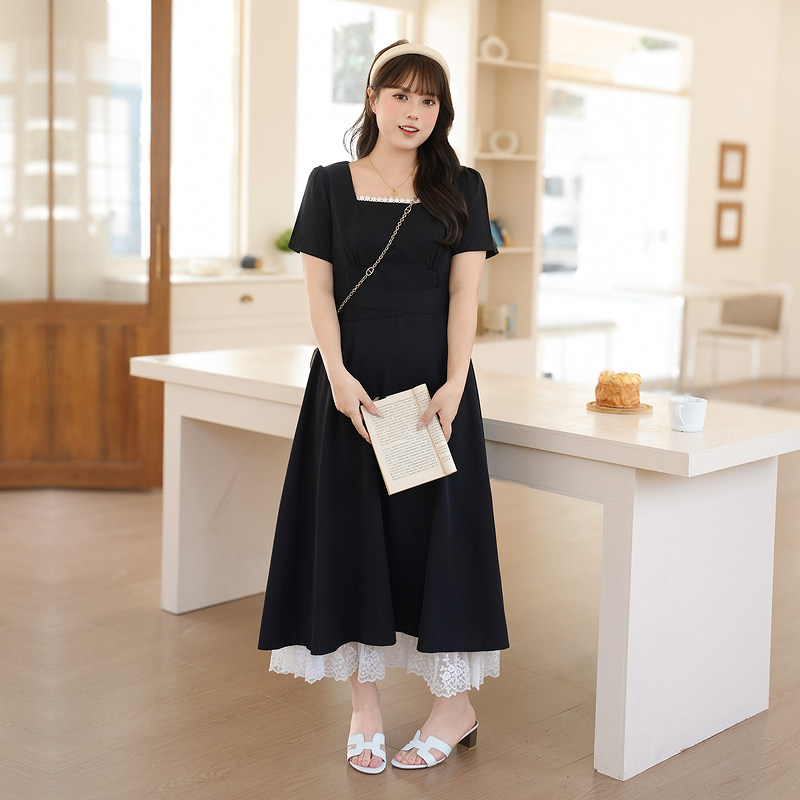 慕翎大码女装赫本风方领A字连衣裙夏胖mm黑色收腰显瘦气质长裙