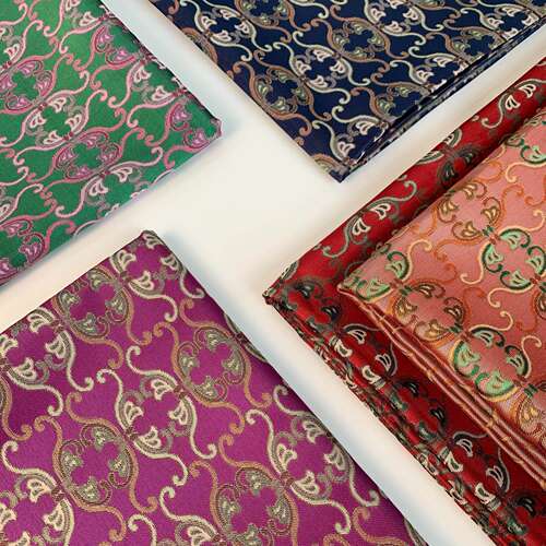 蝶草花新中式仿蜀锦面料汉服上衣外套绸缎服装布料卷草纹国风抱枕