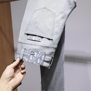 轻奢欧货春装潮牌男款浅灰色牛仔裤修身潮牌高档显瘦小脚休闲长裤