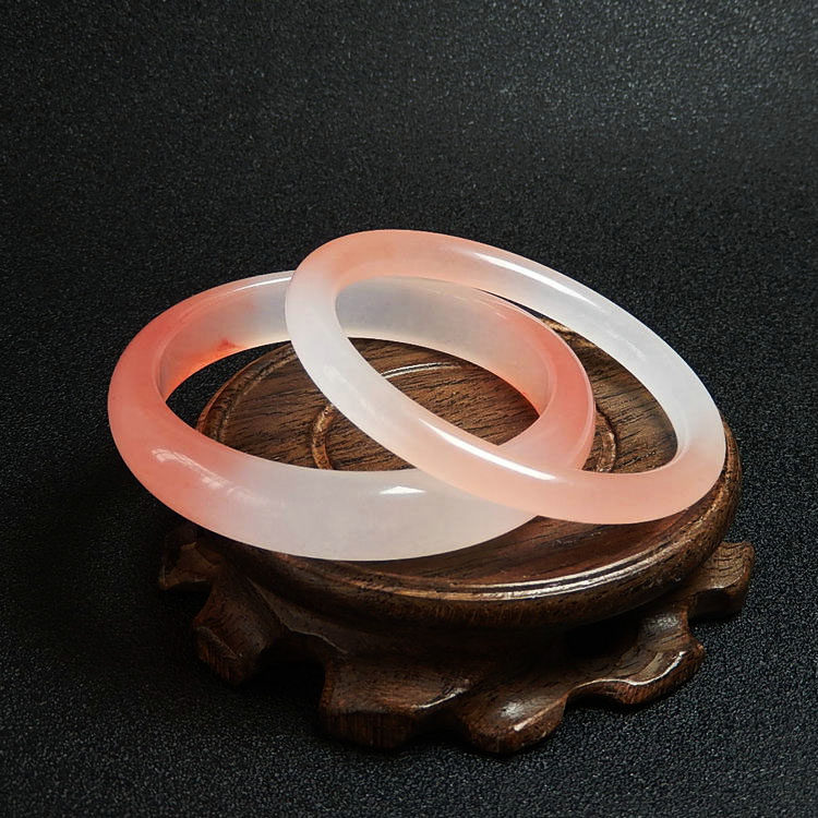 藕粉色玉镯少女款金丝玉圆条细镯宽版美人镯桃花粉玉石手镯配饰