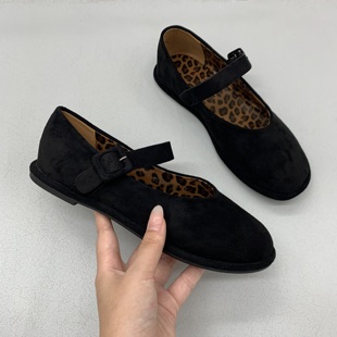 时尚精必选!外贸出口百搭单鞋复古浅口圆头一字带扣绒面玛丽珍