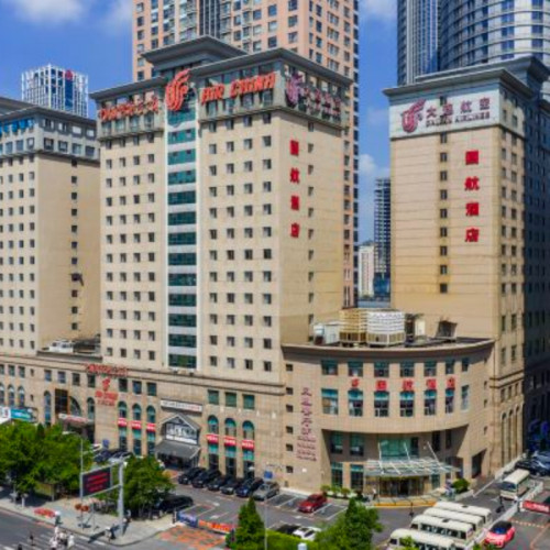 【畅玩五一】大连国航大厦（星海广场店）标准间/亲子三晚连住