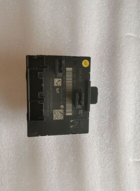 迈腾车窗升降器车门控制单元5Q0959395E