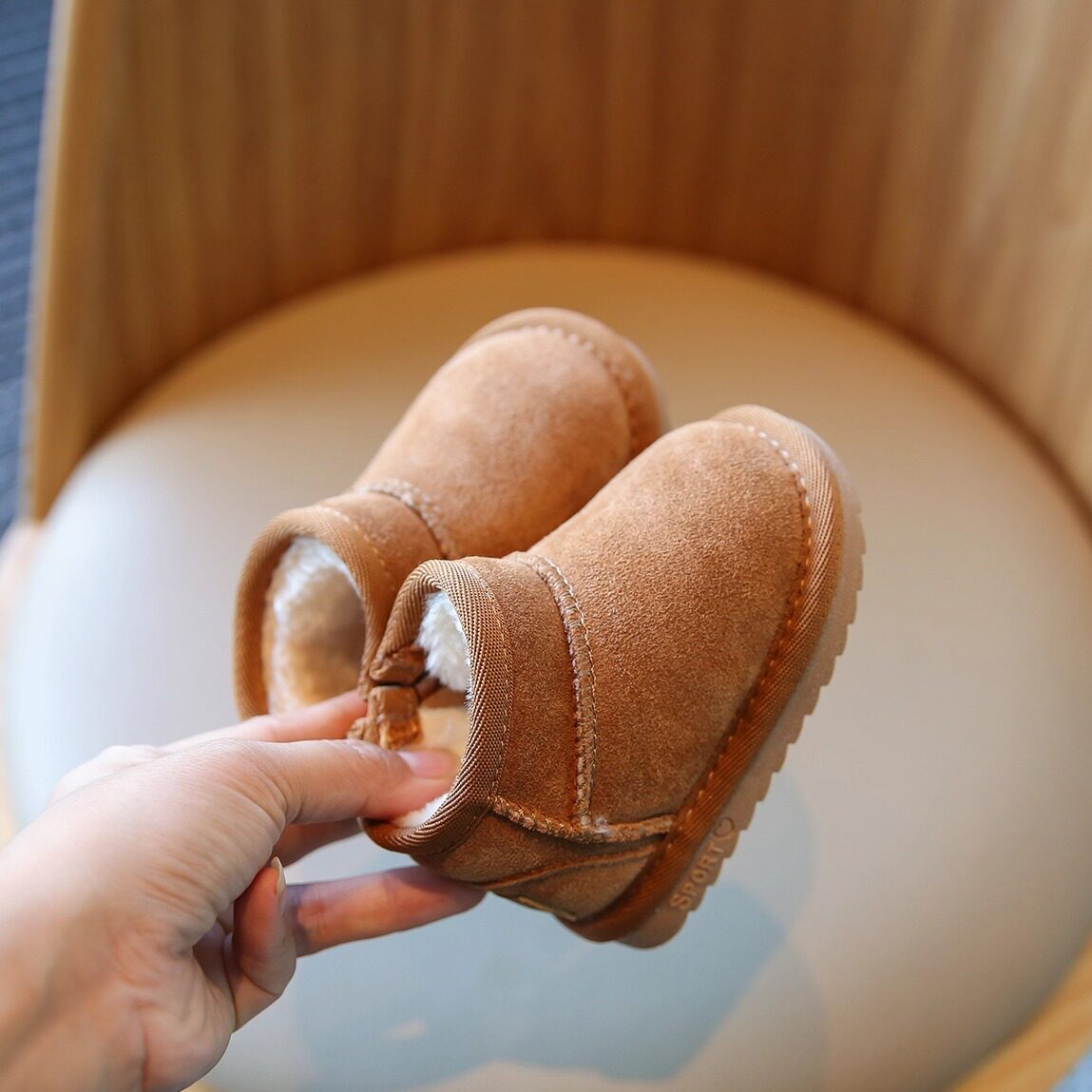 儿童雪地靴冬季宝宝鞋子小童加绒保暖棉鞋防滑学步鞋女童男童棉靴