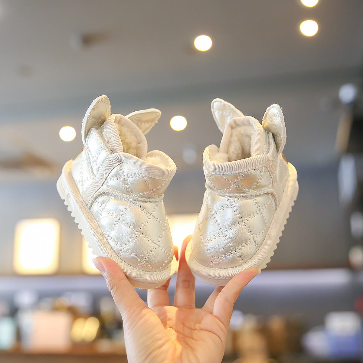 女宝宝棉鞋冬季婴儿雪地靴