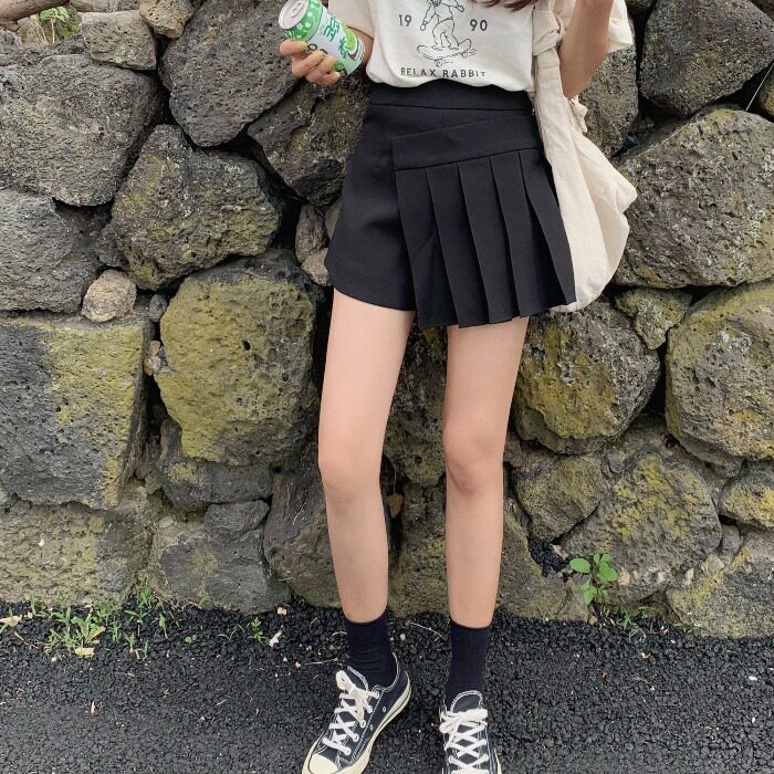 韩国ins超火风琴百褶裙复古暗黑显瘦不规则半身裙高腰短裤裙女夏在类目 女装/女士精品, 半身裙中 - 来自Buy2taobao.com提供专业的淘宝代购服务