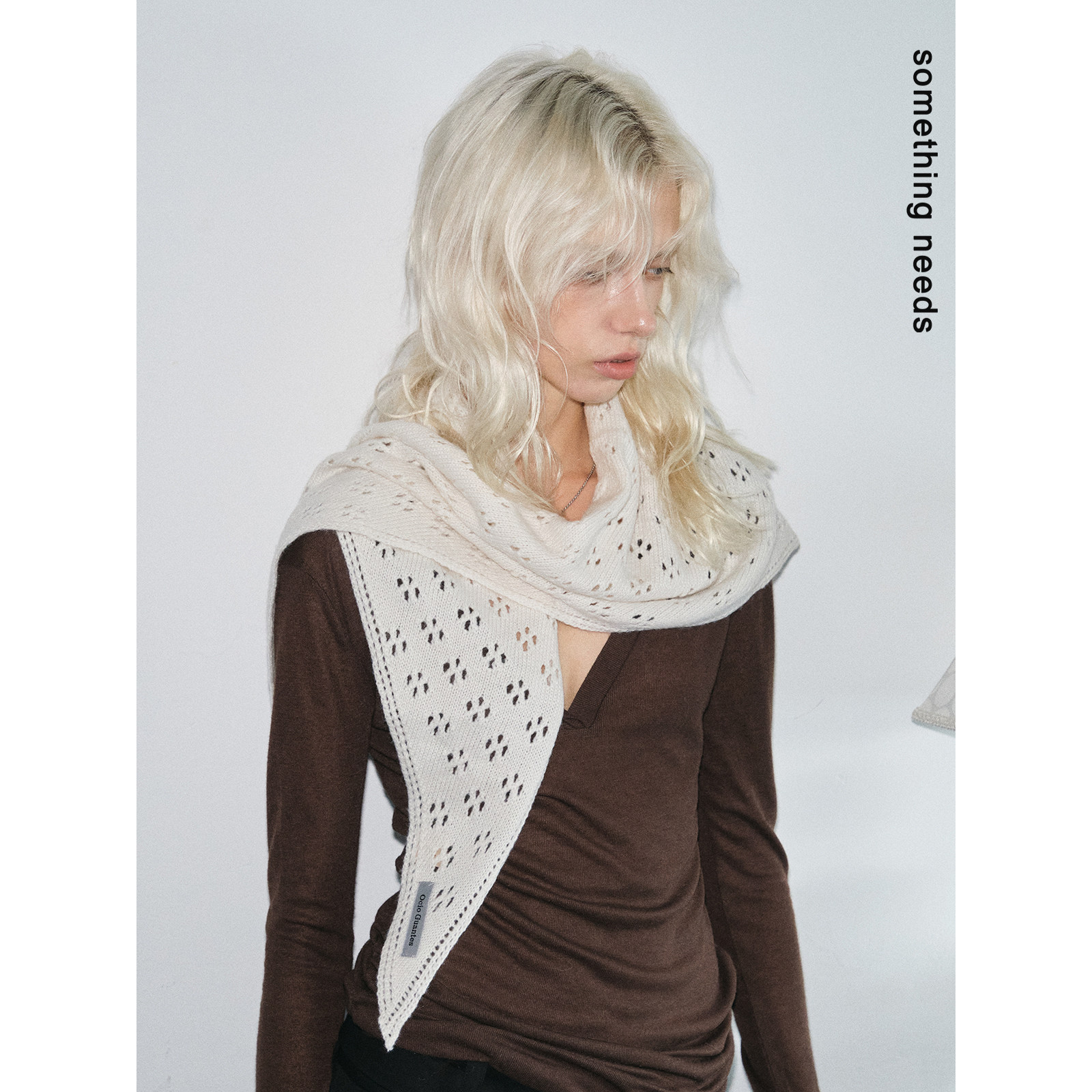 郑佰万 设计师品牌镂空三角巾女保暖含羊毛针织披肩时尚高级围巾,服饰配件/皮带/帽子/围巾,围巾/丝巾/披肩,淘宝优惠券,粉丝福利购,淘宝优惠卷