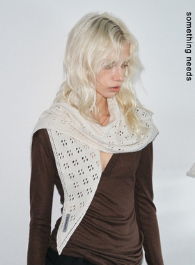 郑佰万 设计师品牌镂空三角巾女保暖含羊毛针织披肩时尚高级围巾