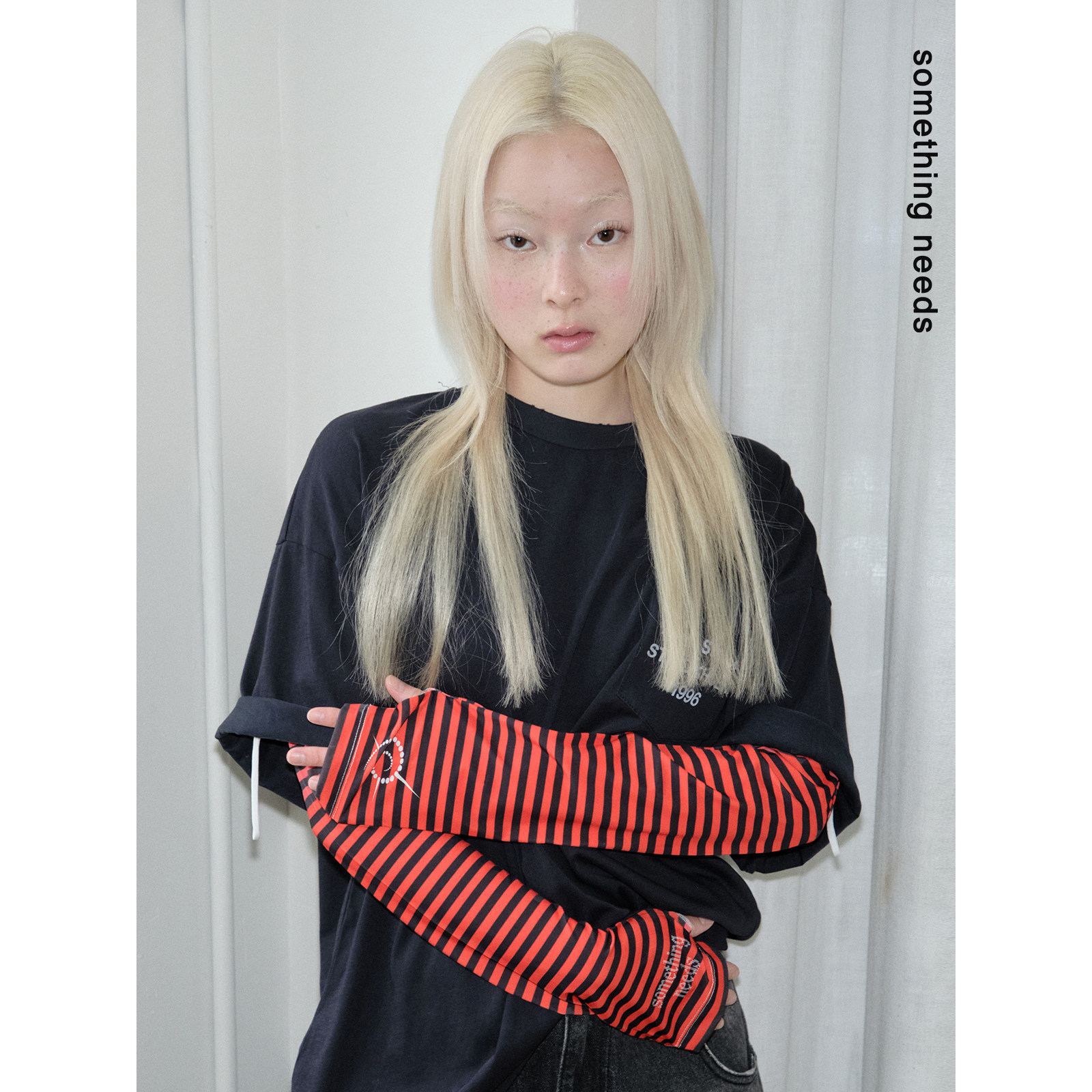 郑佰万 朋塑！原创条纹旋涡铆钉花纹冰袖女夏季防晒冰感y2k袖套潮