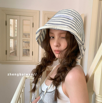 黑白条纹日系盆帽女显脸小
