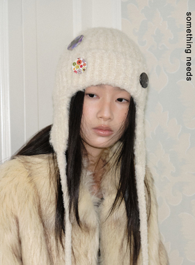 郑佰万 冬帽种草~可diy吧唧百搭针织帽秋冬保暖绑带护耳雷锋帽女