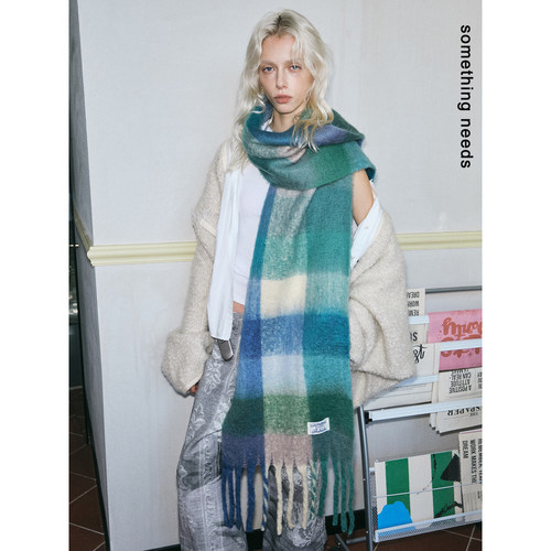 时尚格子围巾大片感马海毛围脖