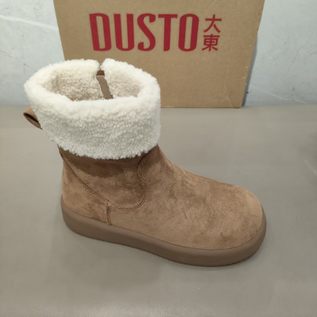 大东雪地靴女2025冬季新款时尚简约舒适轻便女士保暖棉鞋1616