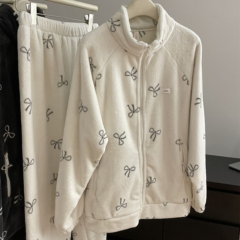 拉链珊瑚绒睡衣杰艾娜女