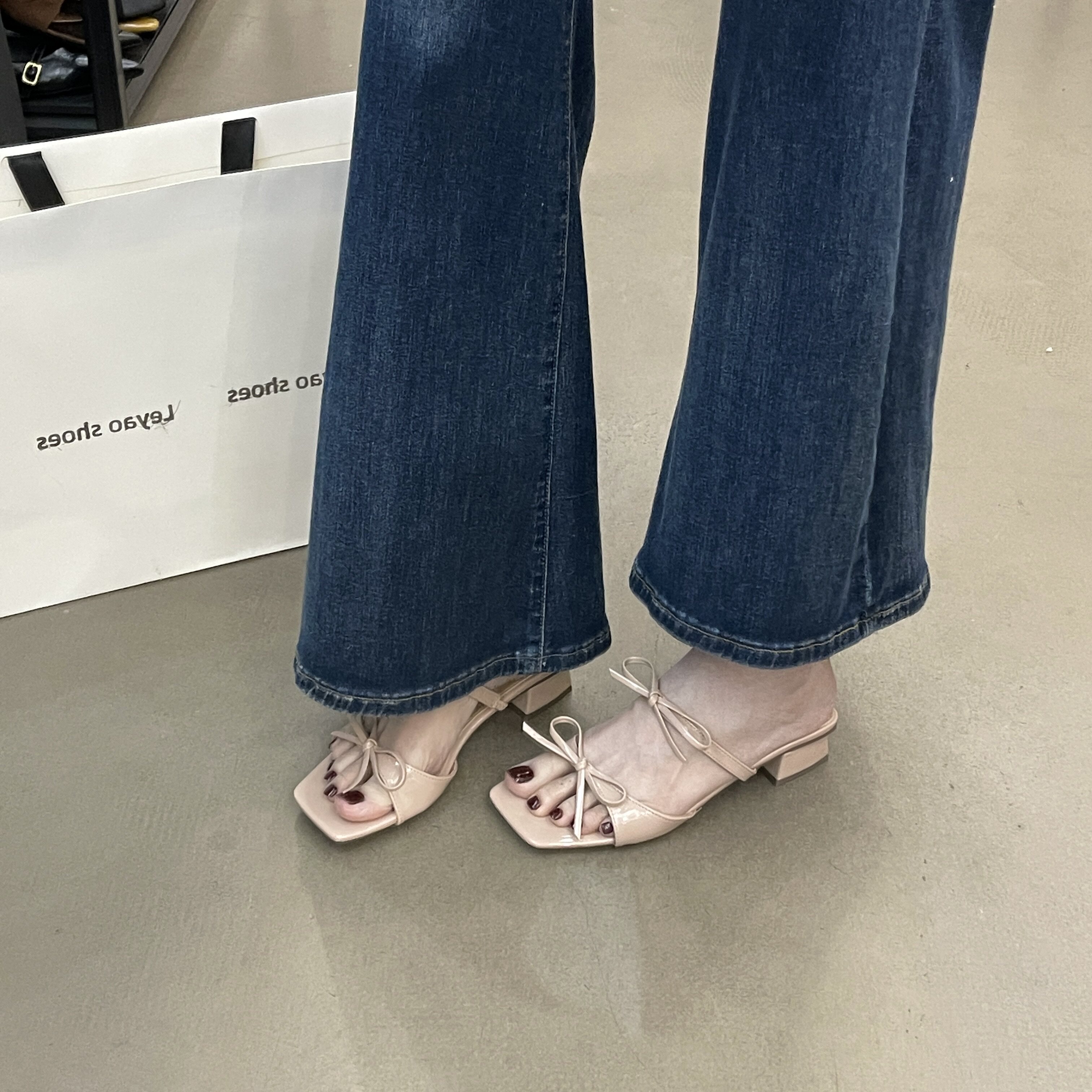 甜美风蝴蝶结一字拖女夏外穿方头坡跟百搭凉拖鞋露趾绑带凉鞋女鞋