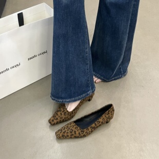 法式方头豹纹浅口单鞋女轻奢细跟尖头通勤百搭奶奶鞋春夏单鞋女