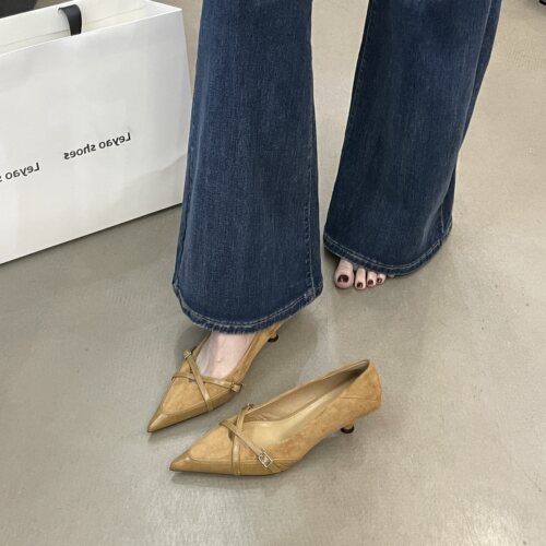 法式复古尖头细跟交叉扣高跟单鞋