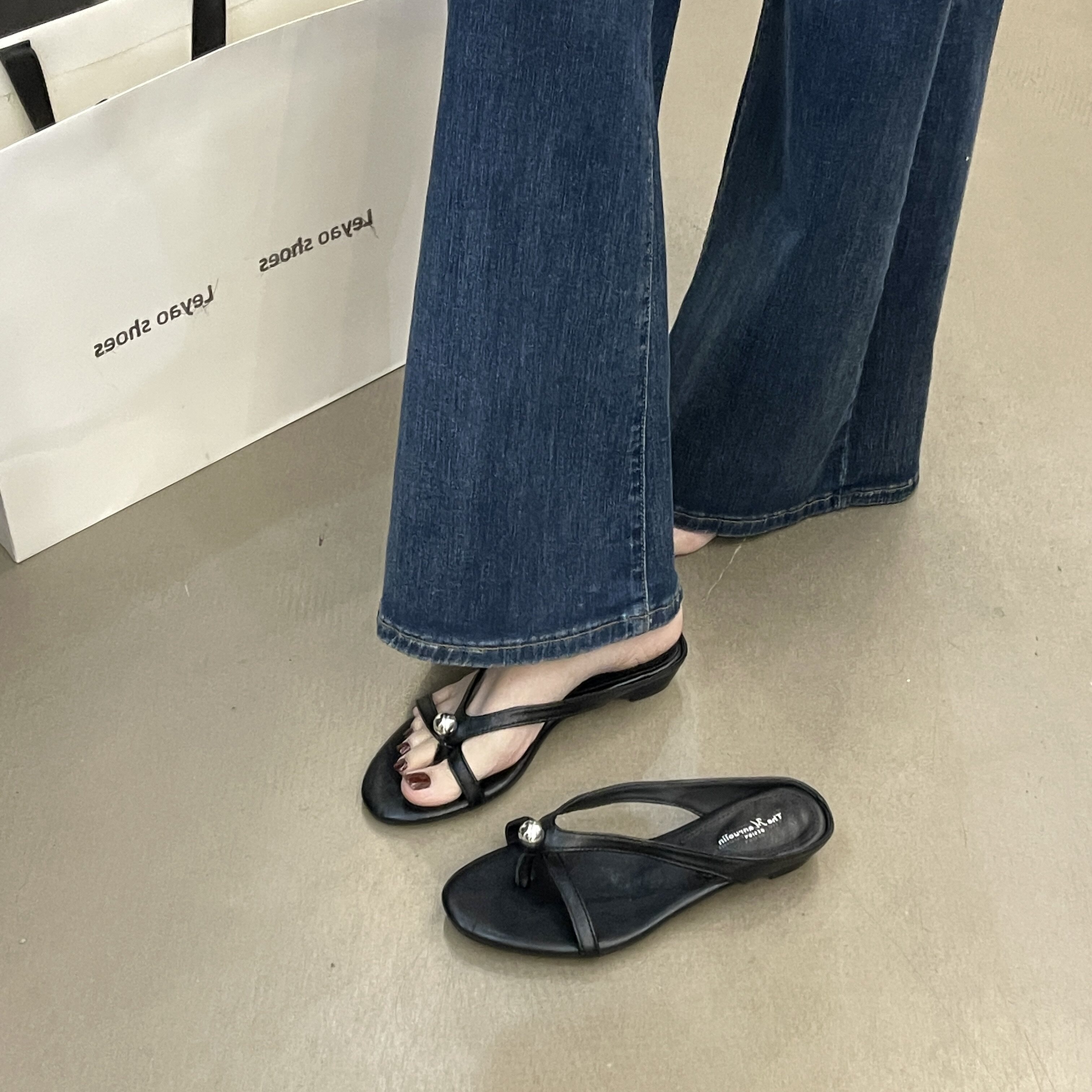 韩版白色女夏低跟夹趾人字拖