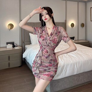 夜店女装低胸性感连衣裙2024夏装新款包臀短裙足浴桑拿技师工作服